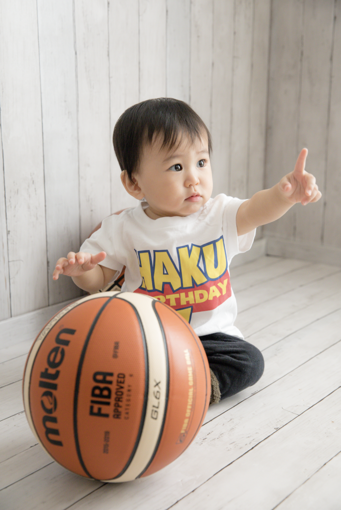 タイニートーズ男の子赤ちゃん島田市藤枝市焼津市静岡市1歳1才誕生日記念写真ケーキスマッシュケーキ